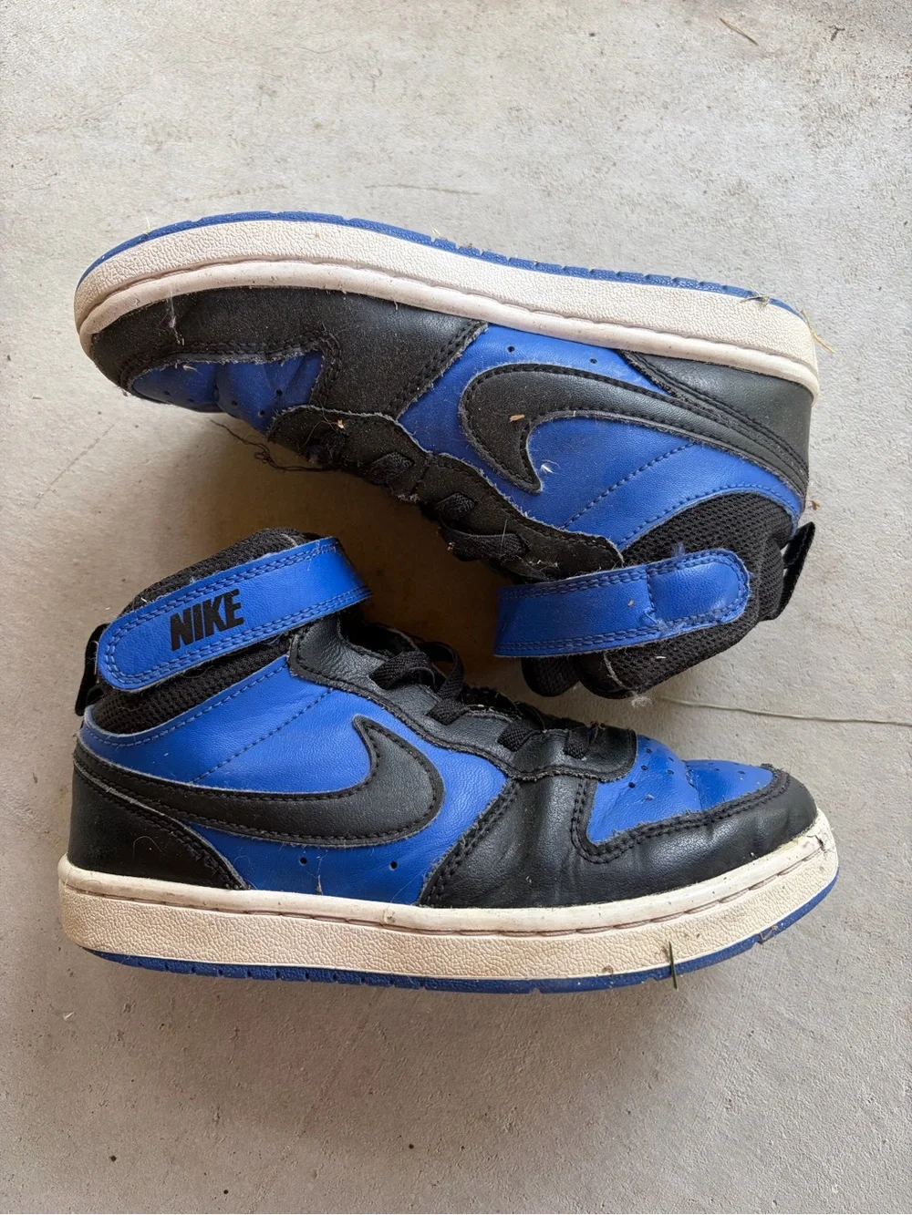 Nike Kids Blue and Black Mid-Top Sneakers with Hook-and-Loop Strap